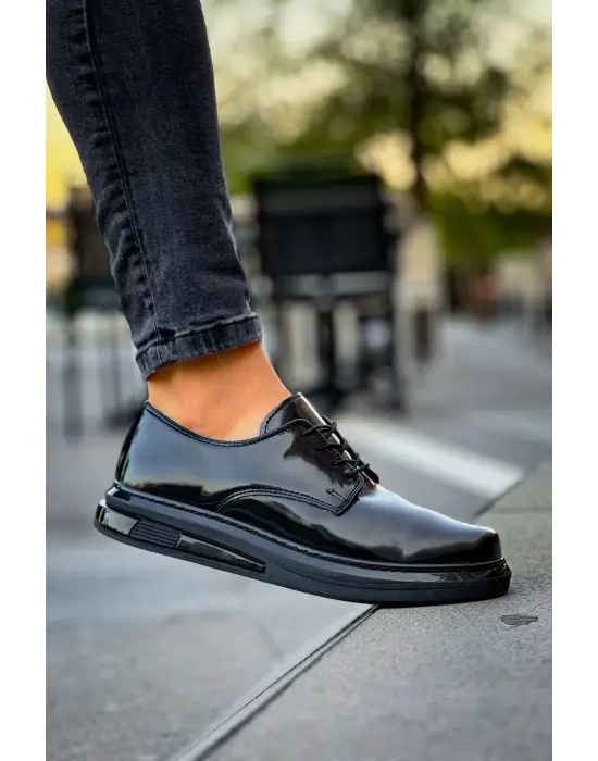 Soyut Erkek Ayakkabı