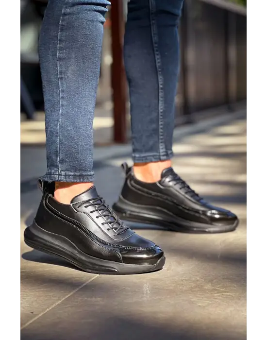 Omarı Modern ve Şık Siyah Erkek Ayakkabı