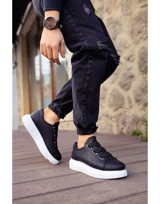 Omarı Yansıma Özelliğine Sahip Siyah Erkek Ayakkabı