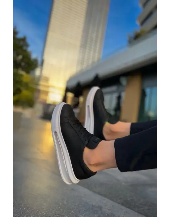 Omarı Çizgili Tabanlı Rahat Siyah Erkek Ayakkabı