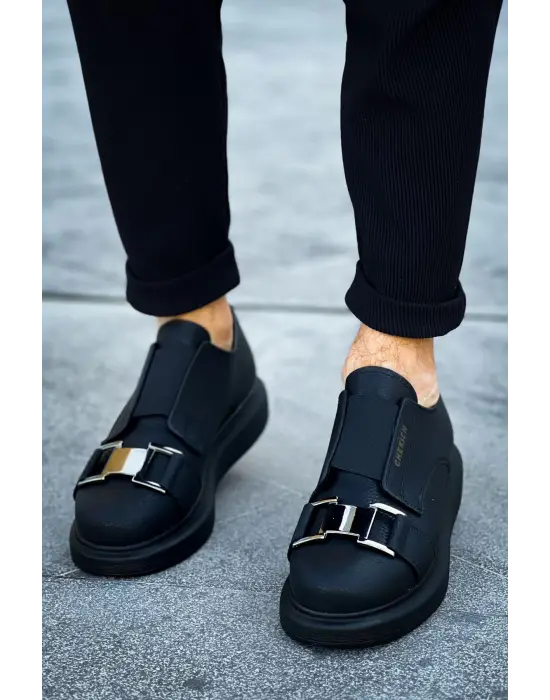 Omarı Şık ve Rahat Erkek Siyah Ayakkabı