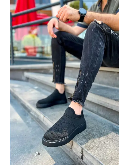 Omarı Şık ve Rahat Erkek Siyah Ayakkabı