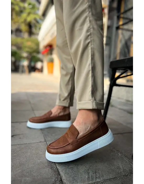 Omarı Yürüyüşe Stil Katan Ayakkabı