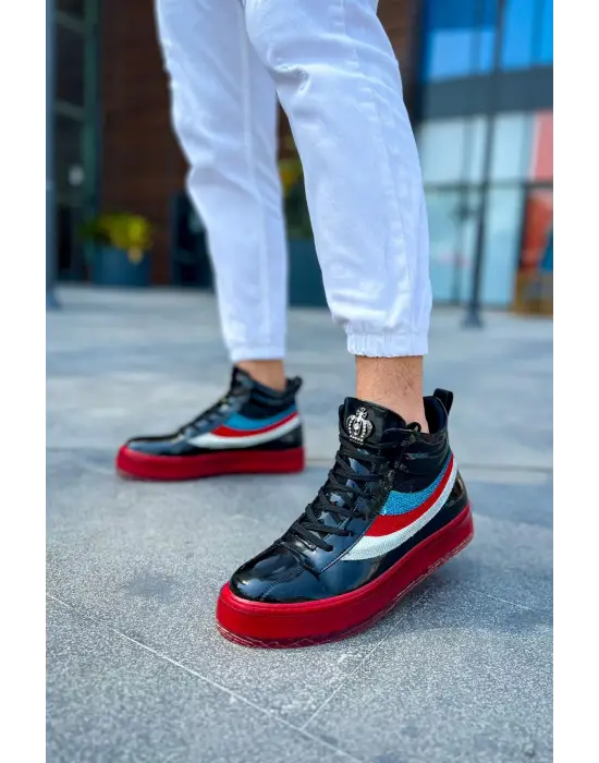 Omarı Şıklığıyla Göz Kamaştıran Erkek Bot SIYAH