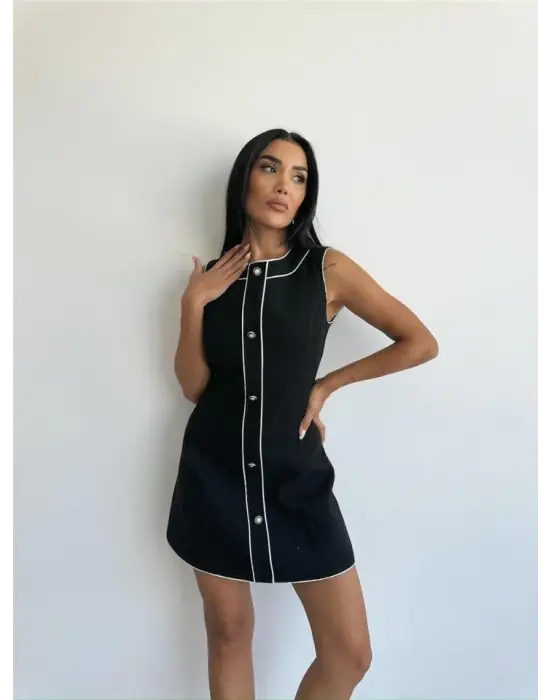Omarı Şık Siyah Kumaş Kısa Elbise - Trendsetterler İçin Harika Seçim!
