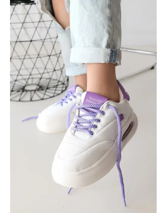 Spor Ayakkabı Detaylı Bağcıklı