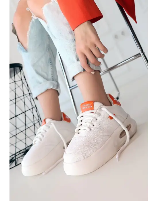 Chris Beyaz Cilt Turuncu Detaylı Bağcıklı Spor Ayakkabı