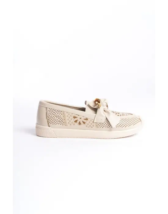 Omarı Çiçek Desenli Rahat Tabanlı Bayan Babet Ayakkabı - Krem