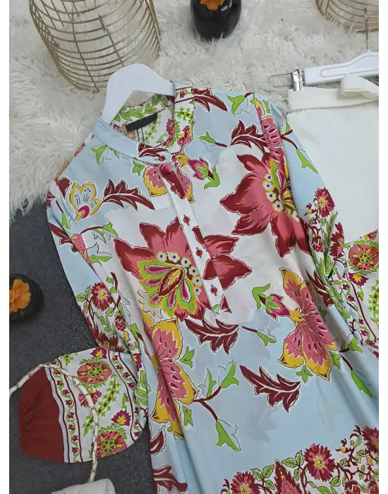 Kiremit Çiçek Desenli Yarım Düğmeli Tunik Kadın Giyim