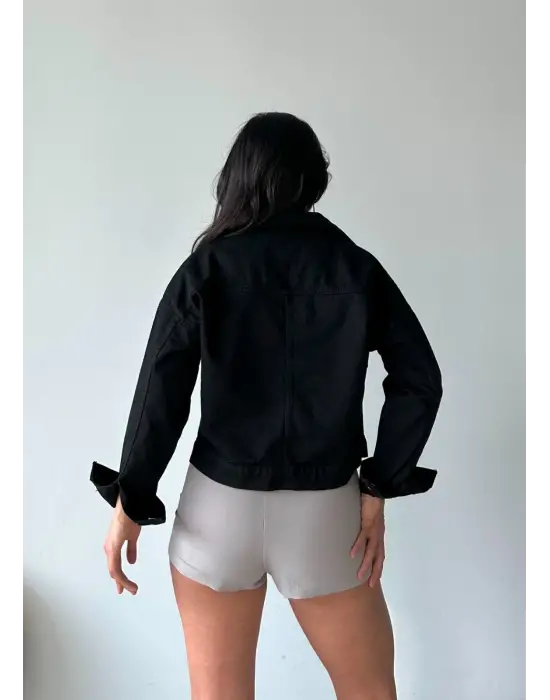Çift cepli kol katlamalı süper taş enzim yıkamalı crop kot ceket siyah d2000
