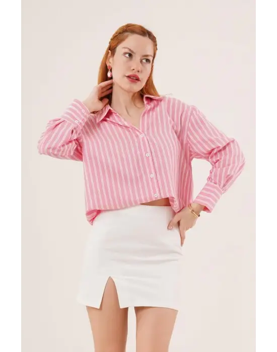 Omarı Zarif Çift Çizgili Pembe Gömlek