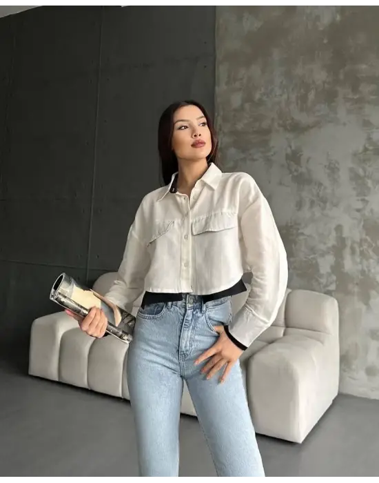 Omarı Şık ve Rahat Çift Renkli Kısa Gömlek