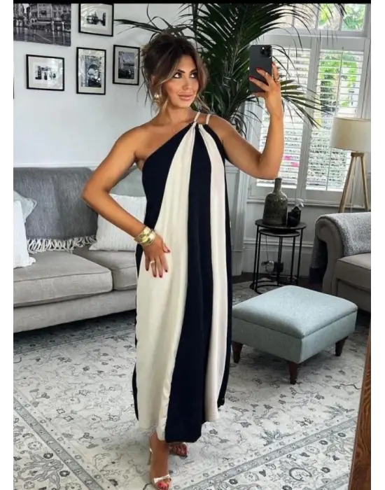 Omarı Yazın Şıklığına Çağrı: Çift Renkli Kolsuz Elbise