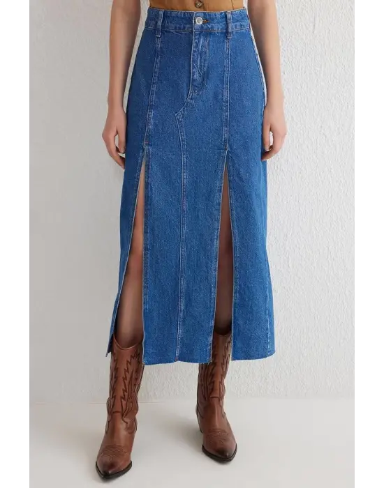 Omarı Çift Yırtmaçlı Kot Etek - Modern ve Şık Tasarım