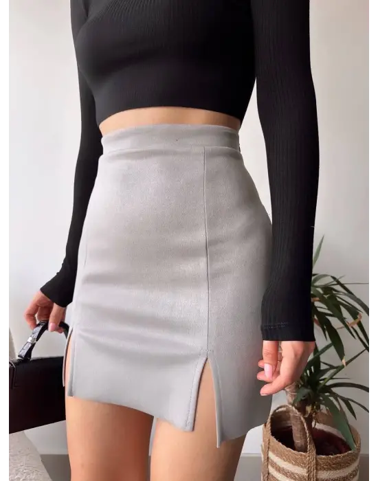 Çift yurtmaçlı süet etek gri s241002