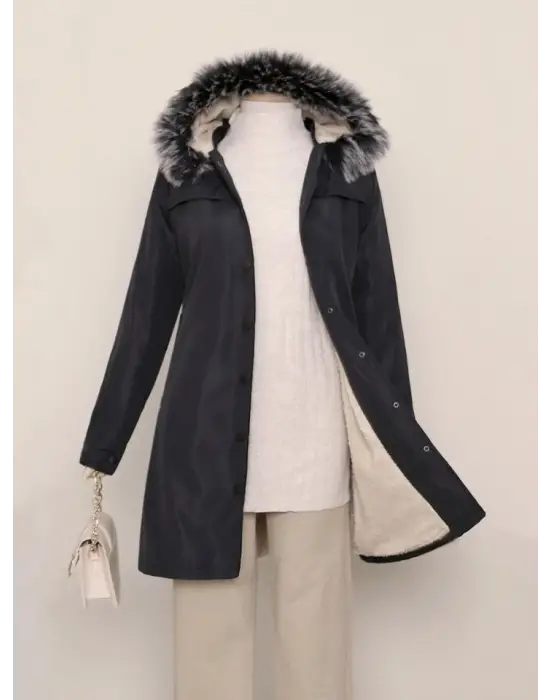 Çıkma Kapşonlu Çıtçıtlı Cepli Kısa Kaban -Siyah