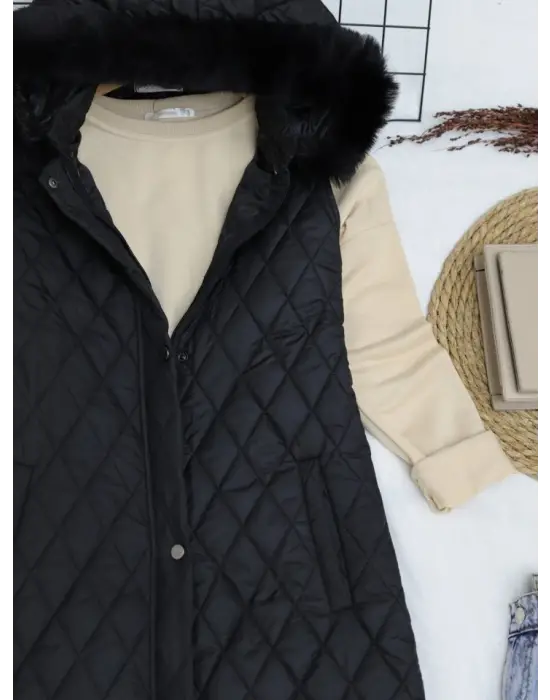 Çıkma Kapşonlu Kapitone Uzun Yelek -Siyah