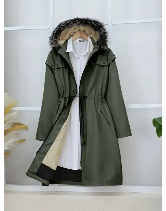 Çıkma Kapşonlu Yıldız Metal Detaylı Kaban -Haki