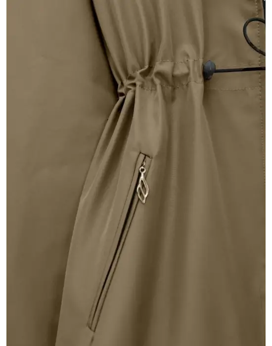 Çıkma Kapşonlu Yıldız Metal Detaylı Kaban -Taba