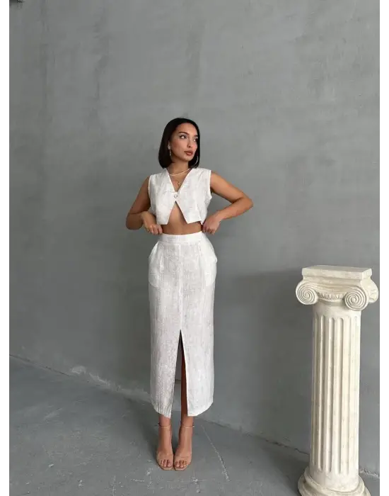 Omarı Tatlılık Dolu Çilek Desenli Etek Yelek Seti