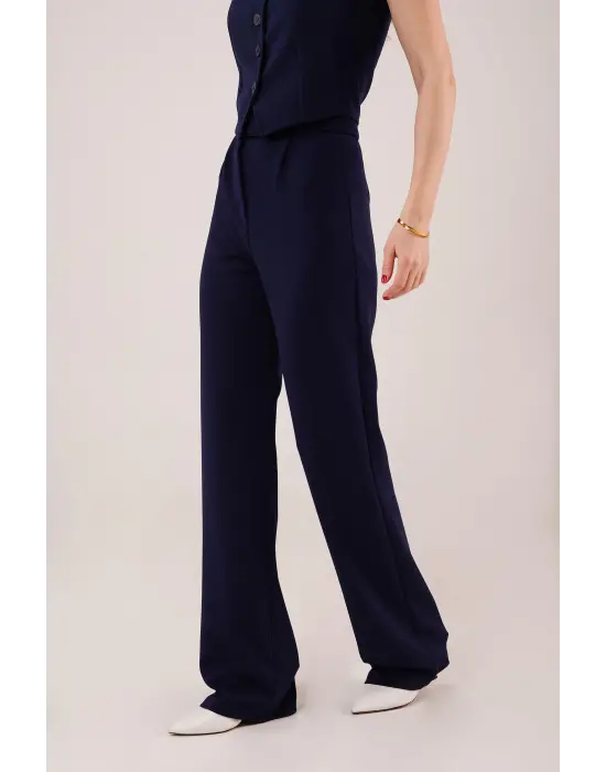Cırt Kapama Detaylı Lacivert Pantolon