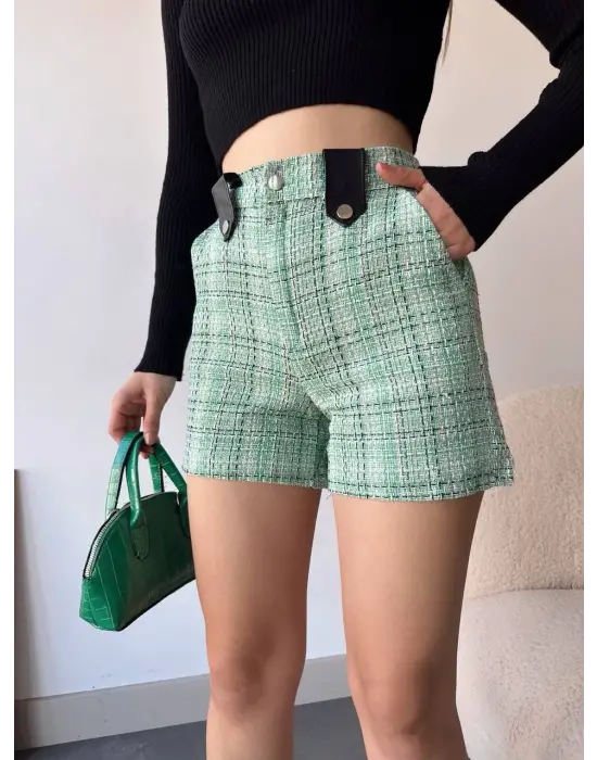 Çıtçıtlı siyah köprü tüvit şort yeşil