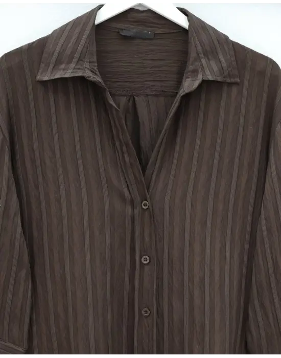 Çizgi Desen Oval Kesim Krinkıl Gömlek -Kahve