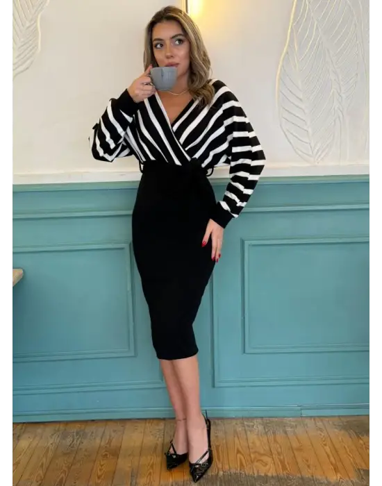 Omarı Kruvaze Yaka Çizgi Desenli Triko Elbise