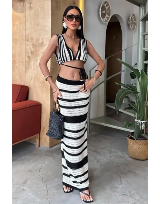 Omarı Çizgili Bikini Takımı