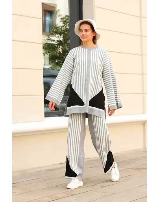 Çizgili bisiklet yaka triko takım Gri