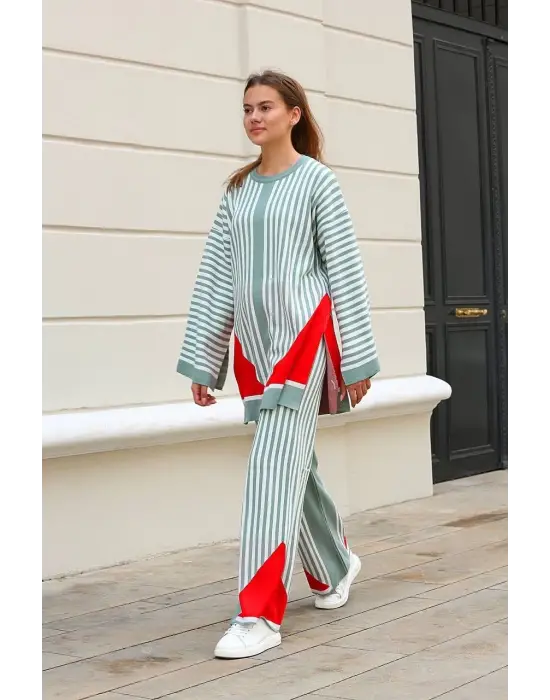 Omarı Mint Renkli Çizgili Bisiklet Yaka Triko Takım