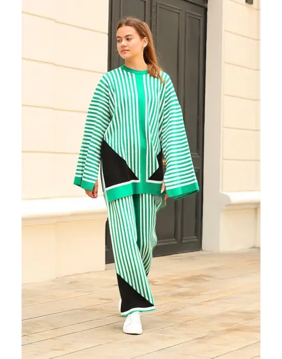 Çizgili bisiklet yaka triko takım Yeşil