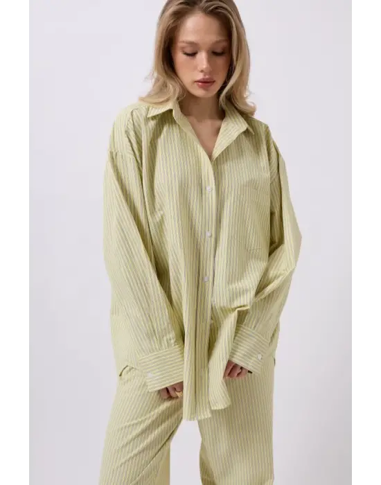 Omarı Çizgili Detaylı Şık Gömlek