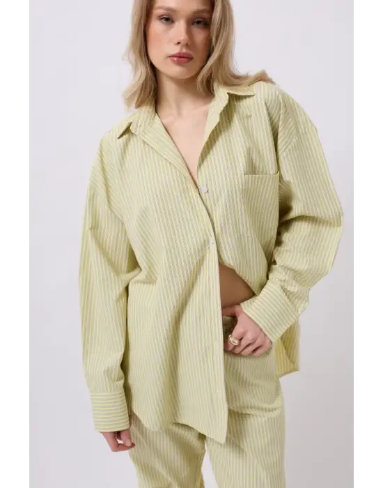 Omarı Çizgili Detaylı Şık Gömlek