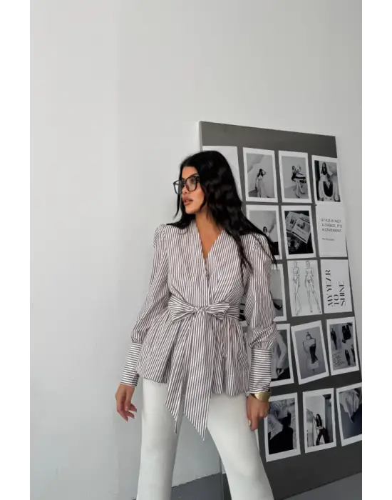 Omarı Çizgili Detaylı Kruvaze Poplin Gömlek - Kahverengi