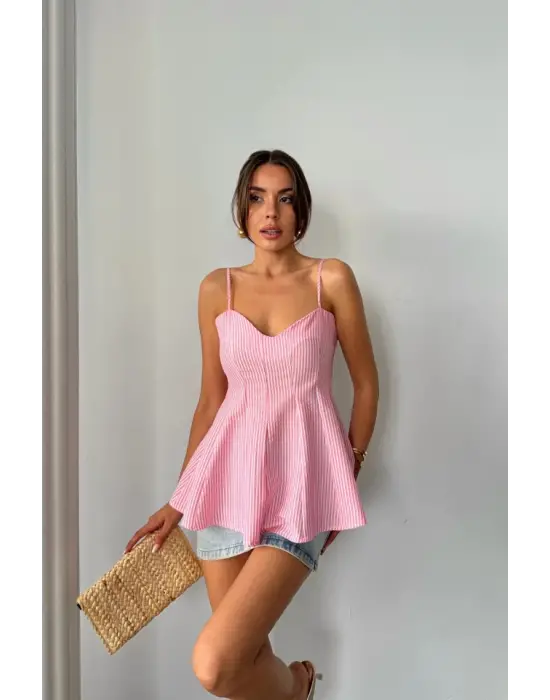 ÇİZGİLİ GOFRE ASKILI PENS DETAYLI BLUZ - Pembe