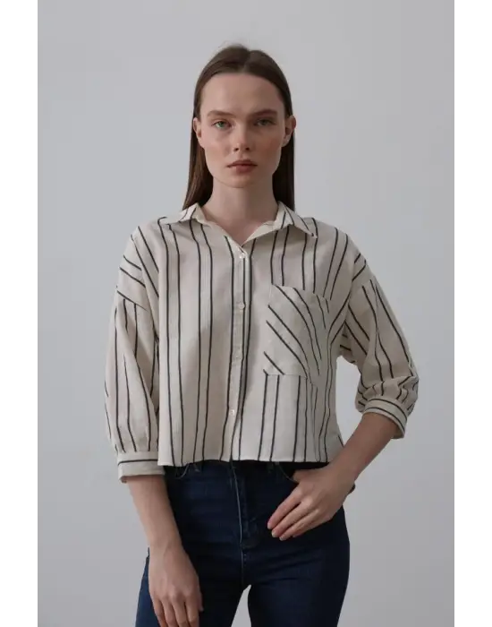 Omarı Çizgili Kısa Gömlek - Şık ve Rahat Tasarım