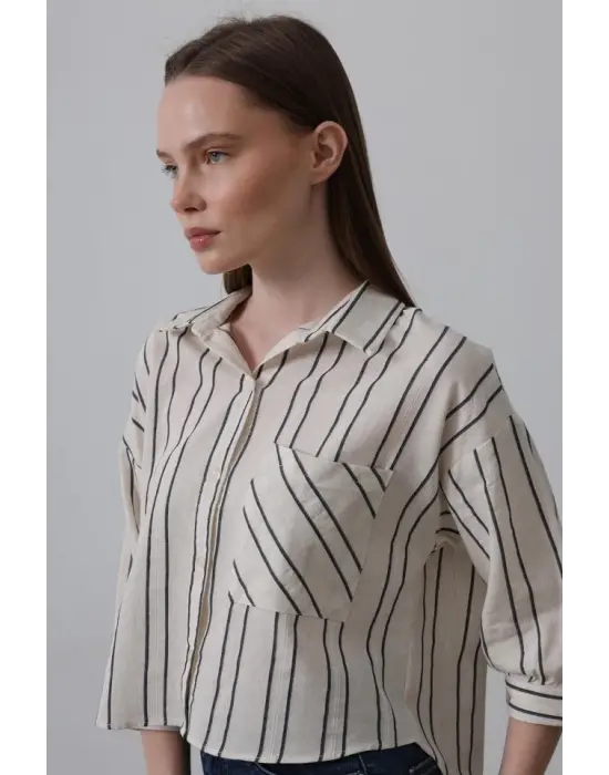 Omarı Çizgili Kısa Gömlek - Şık ve Rahat Tasarım