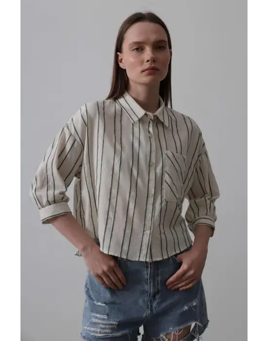 Omarı Çizgili Kısa Gömlek - Trendy ve Rahat