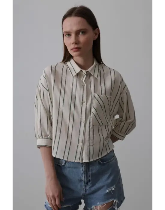 Omarı Çizgili Kısa Gömlek - Trendy ve Rahat