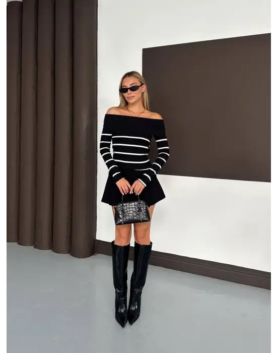 Çizgili madonna yaka kaşkorse bluz siyah a844