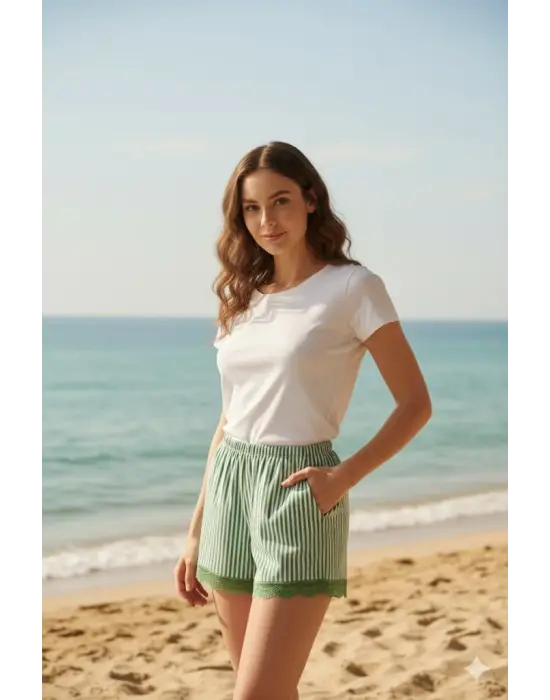 Çizgili Penye Kadın Ev Şortu Bacak Dantel Detaylı Ev Giyim Yeşil