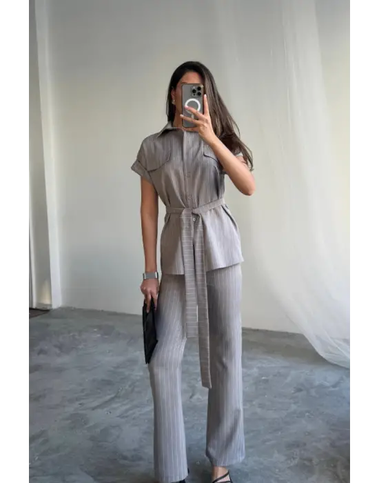 Omarı Çizgili Takım Gri Bluz Pantolon