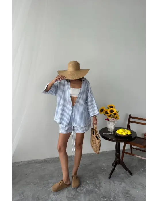 Omarı Rahat ve Şık Çizgili Tunik Şort Takımı - Mavi renkli