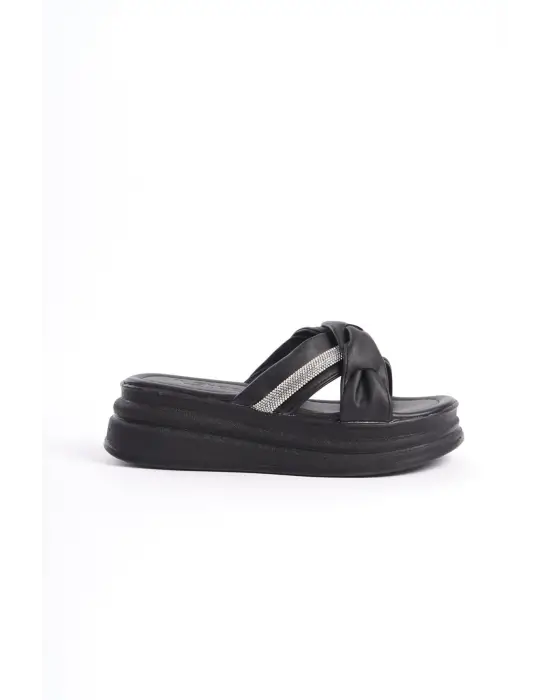 Modern Desenli Taşlı Ayakkabı Terlik