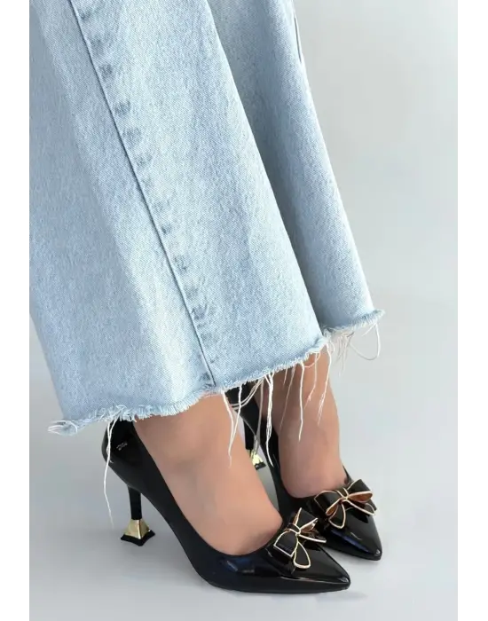 Coby Siyah Rugan Topuklu Ayakkabı