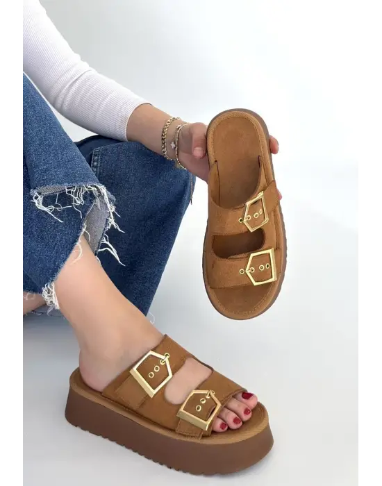Coer Taba Süet Çift Tokalı Terlik