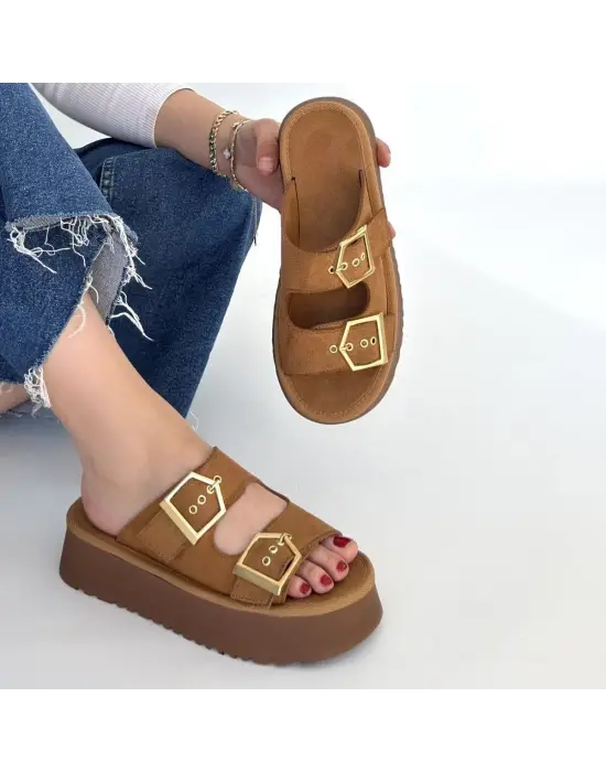 Coer Taba Süet Çift Tokalı Terlik