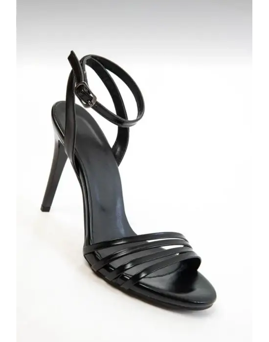 Coze Siyah Topuklu Ayakkabı