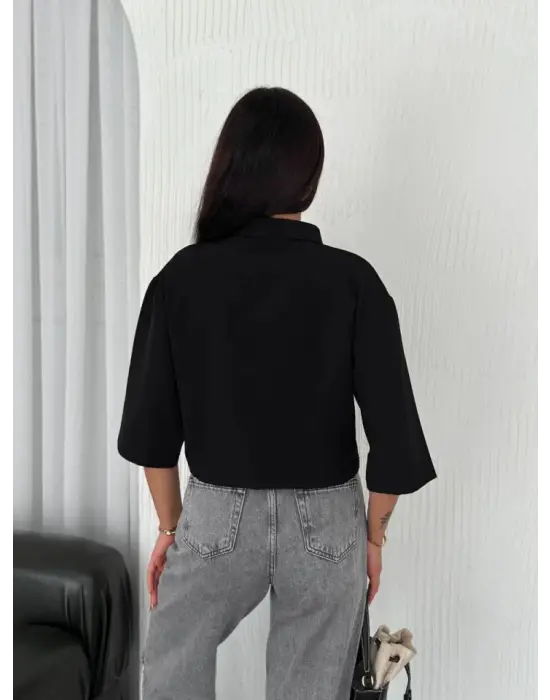 Omarı Siyah Crop Yakalı Üç Çeyrek Sleeve Gömlek